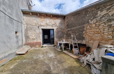 OKOLICA VIŠNJAN!!! Autohtona istarska kamena kuća većinom renovirana - u izgradnji 24