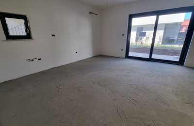 NEW BUILDING !!! Ground floor apartment with garden, 2 km from the sea - under construction 8