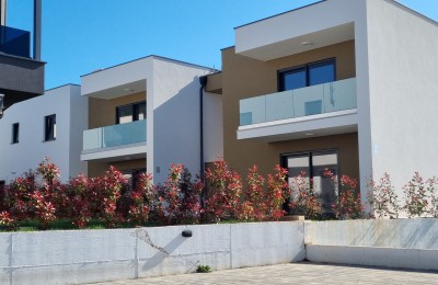 NEW BUILDING !!! Ground floor apartment with garden, 2 km from the sea - under construction 35