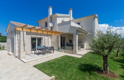 SURROUNDINGS OF POREČ! Newly built detached house, 3 km from the sea 4