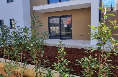 NEW BUILDING !!! Ground floor apartment with garden, 2 km from the sea - under construction 23