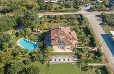 Luxury Villa 800m from the sea 1
