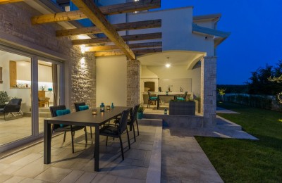 SURROUNDINGS OF POREČ! Newly built detached house, 3 km from the sea 12